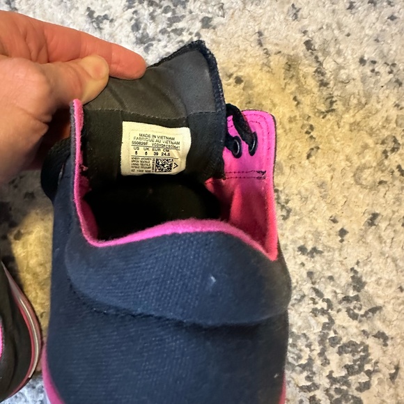 Chuck Taylor Allstar Madison low top canvas sneakers - Picture 3 of 4